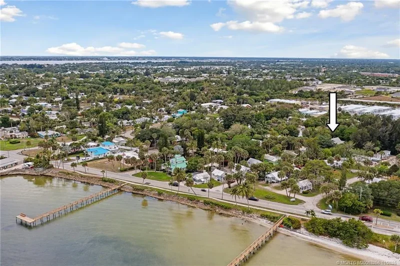 2172 NE Poinciana Terrace, Jensen Beach, Florida, United States. - Photo 14
