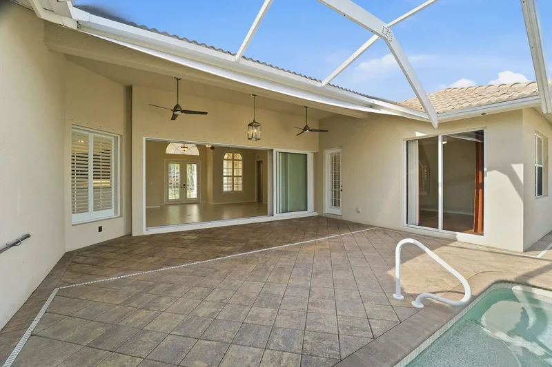 1134 Briarwood Boulevard, Naples, FL 34104, Naples, Florida, United States. - Photo 8