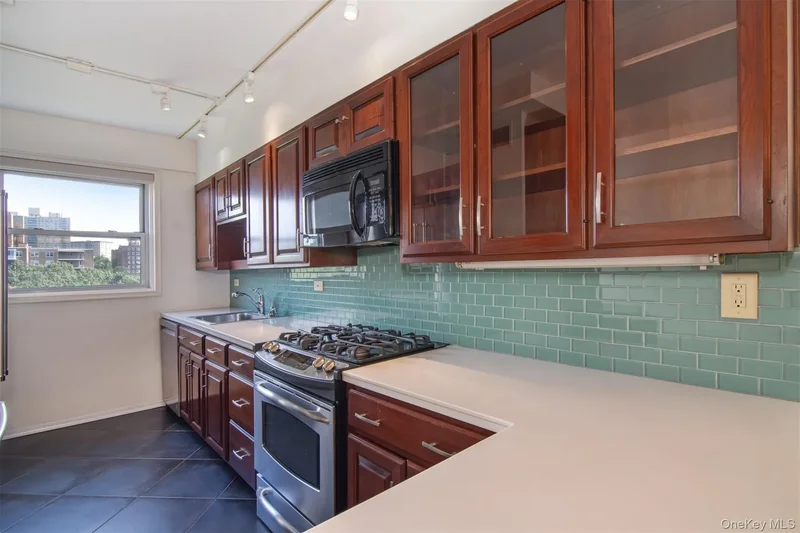 750 Kappock Street, New York, New York, United States. - Photo 12