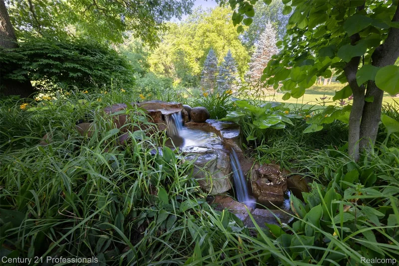 1180 Knob Creek Drive, Rochester, MI 48306, Rochester, Michigan, United States. - Photo 37