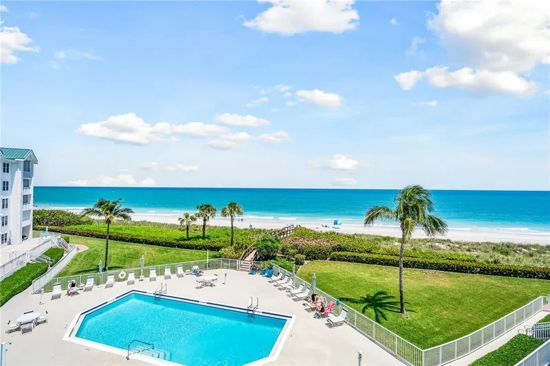 2700 Ocean, Vero Beach, Florida, United States. - Photo 8