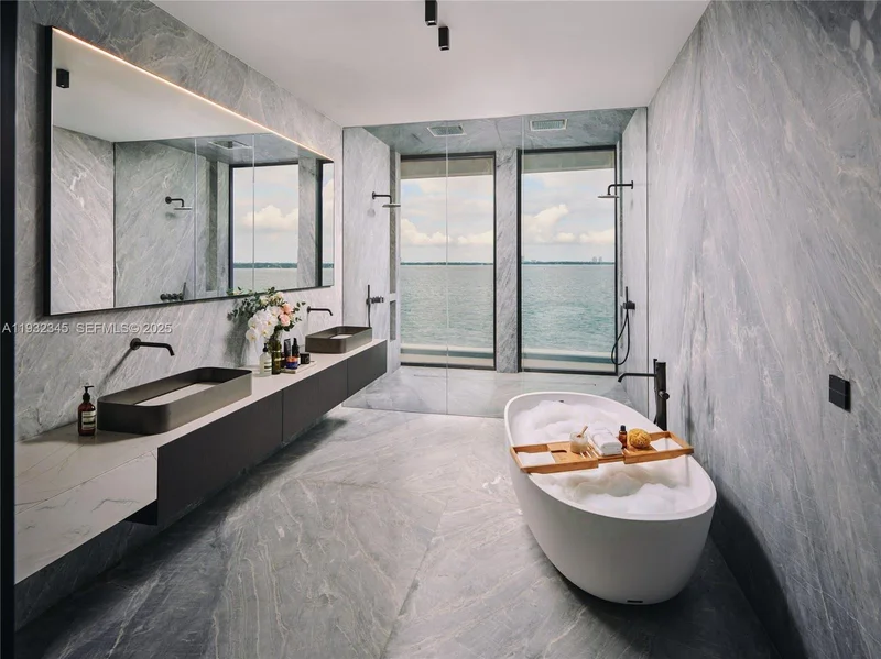 1413 N Venetian Way, Miami Beach, Florida, United States. - Photo 19