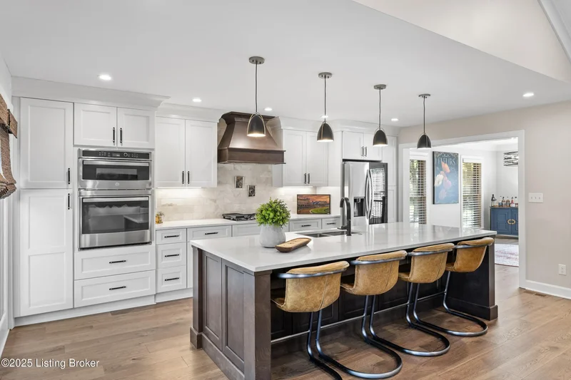 1027 Garden Creek Cir, Louisville, KY 40223, Watterson Park, Kentucky, United States. - Photo 17