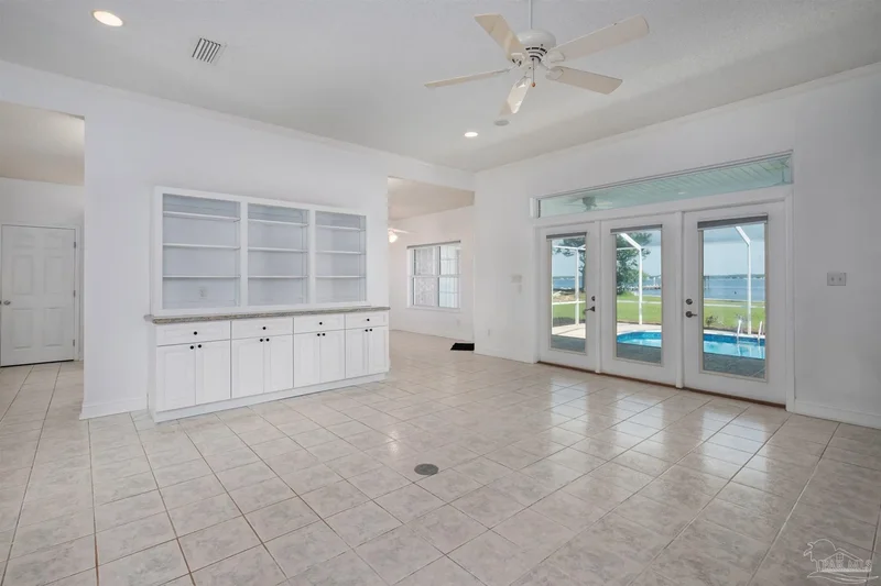 5450 N Shore Rd, Pensacola, FL 32507, Pensacola, Florida, United States. - Photo 13