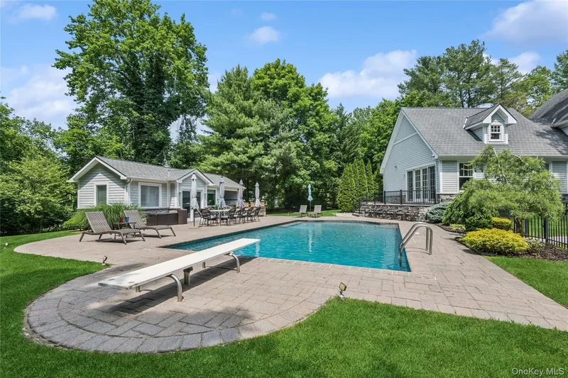 3 The Brae, Woodbury, New York, United States. - Photo 14