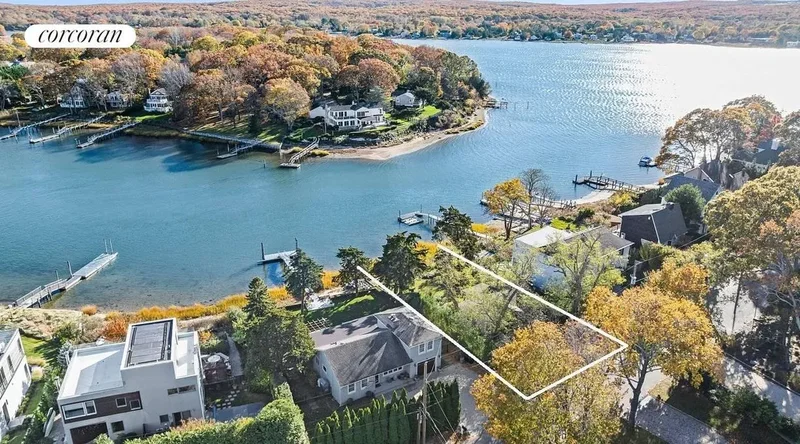 18 Bay View Drive East, Sag Harbor, NY 11963, Sag Harbor, New York, United States. - Photo 2