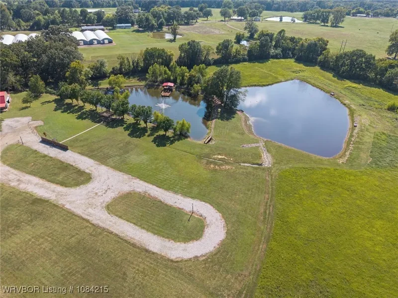 1820 Oak Grove Road, Van Buren, AR 72956, Van Buren, Arkansas, United States. - Photo 38