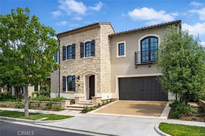 117 Andirons, Irvine, California, United States. - Photo 40