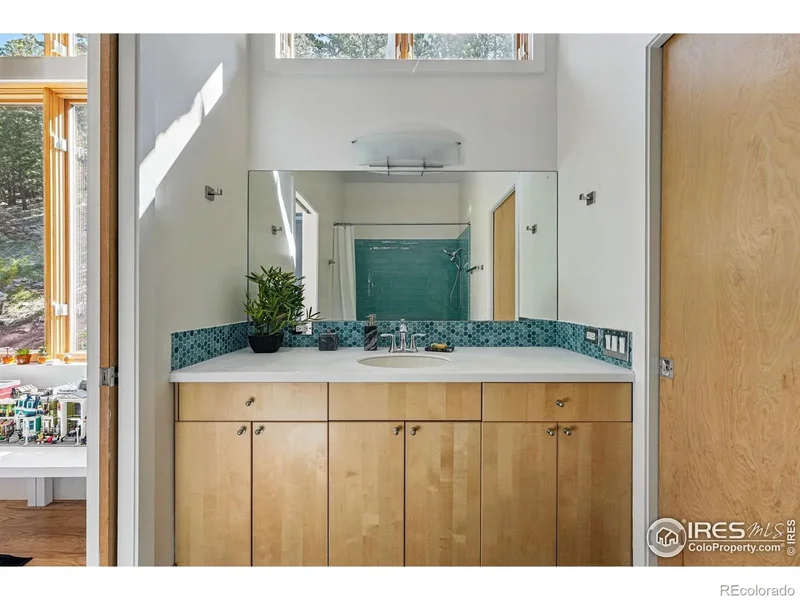 1127 Valley Lane, Boulder, Colorado, United States. - Photo 29
