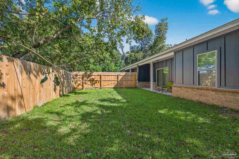 8355 Dudley Ave, Pensacola, FL 32504, Pensacola, Florida, United States. - Photo 30
