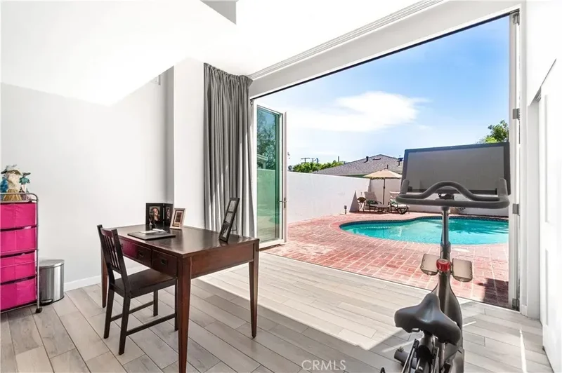 1510 E Maple Avenue, El Segundo, California, United States. - Photo 23