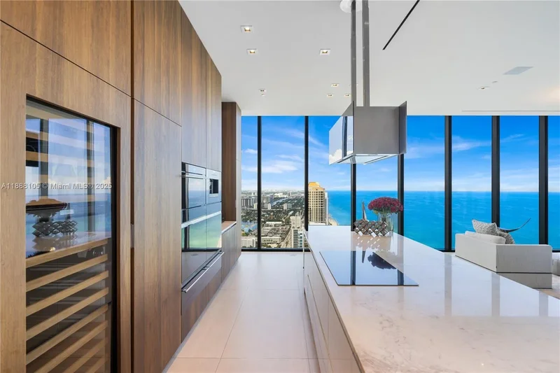 Condominium in Sunny Isles Beach
