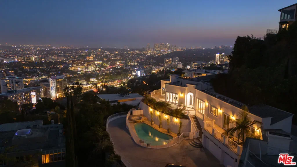 8527 Hedges Way, Los Angeles, California, United States. - Photo 6