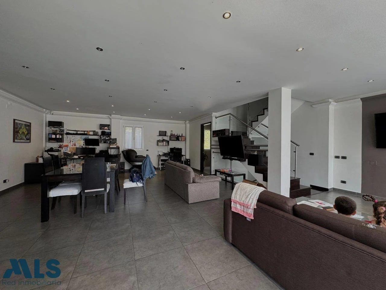 Gallery photo 6