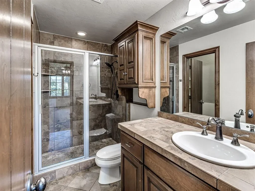 3724 Stagmoor Road, Edmond, OK 73034, Edmond, Oklahoma, United States. - Photo 1