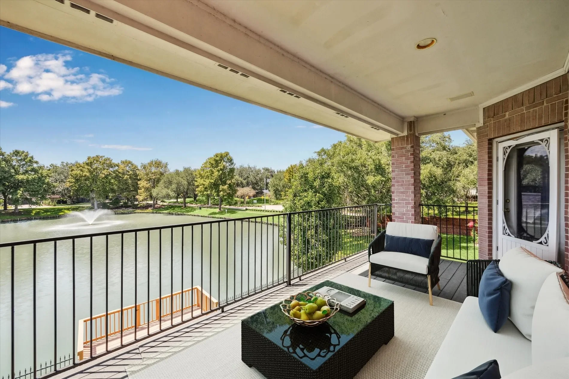 423 Brook Shore Court, Sugar Land, TX 77478, Sugar Land, Texas, United States. - Photo 26