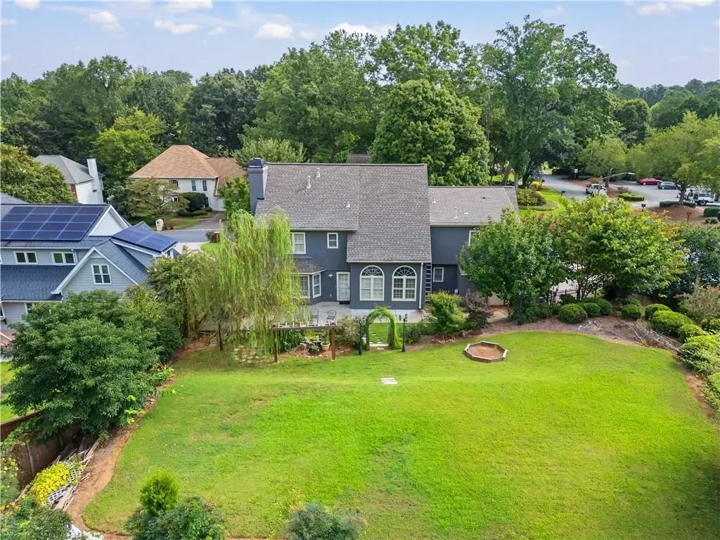 Exterior photo 10