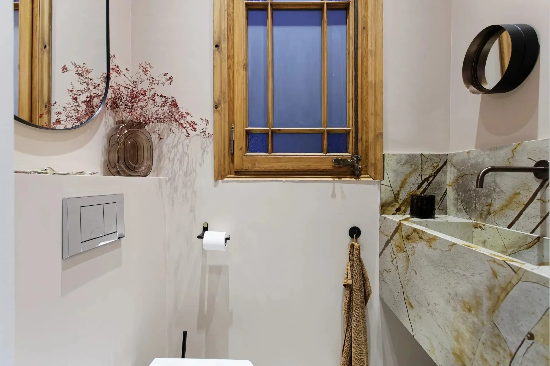 Spectacular Renovated Apartment in the Eixample Right