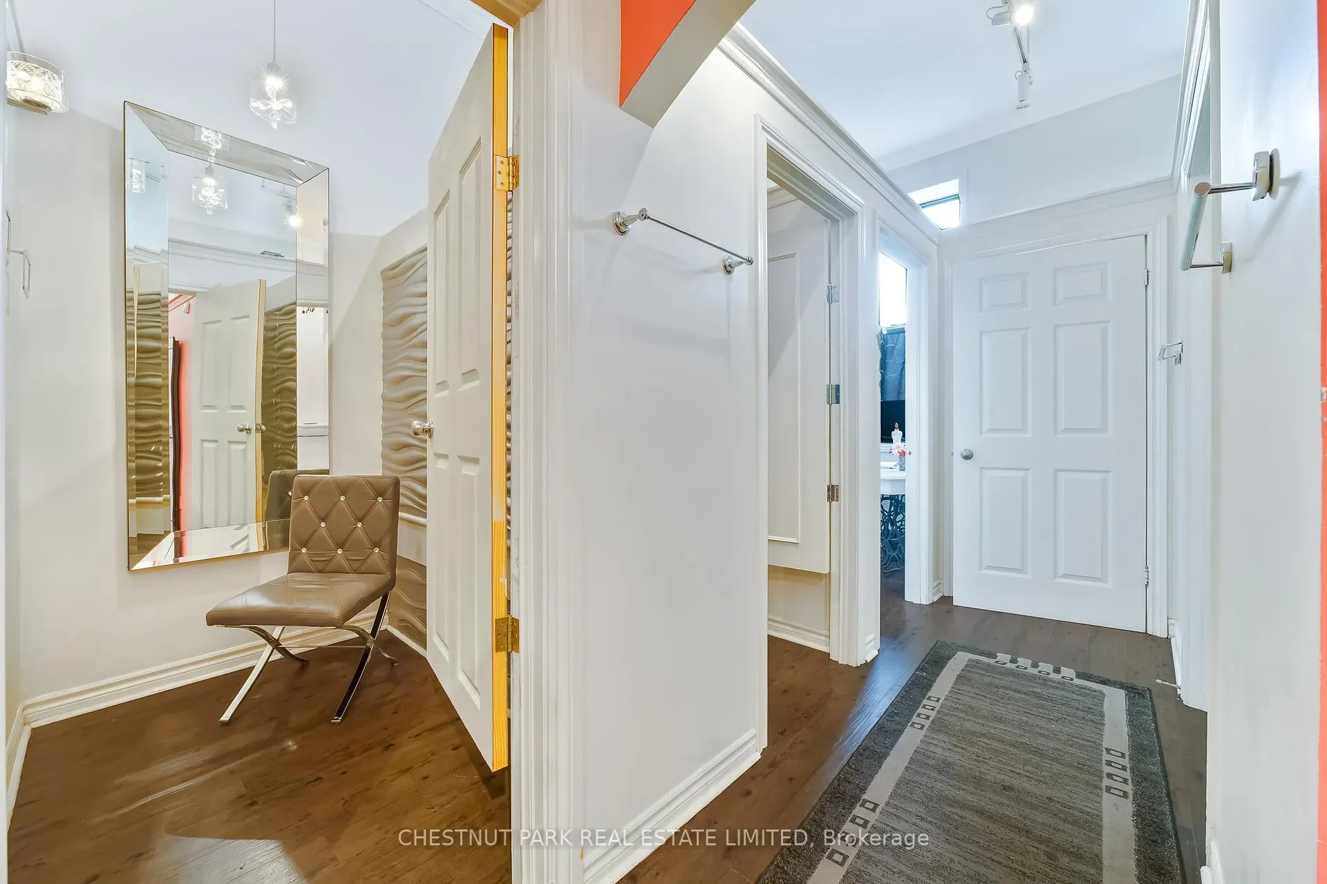 Gallery photo 10