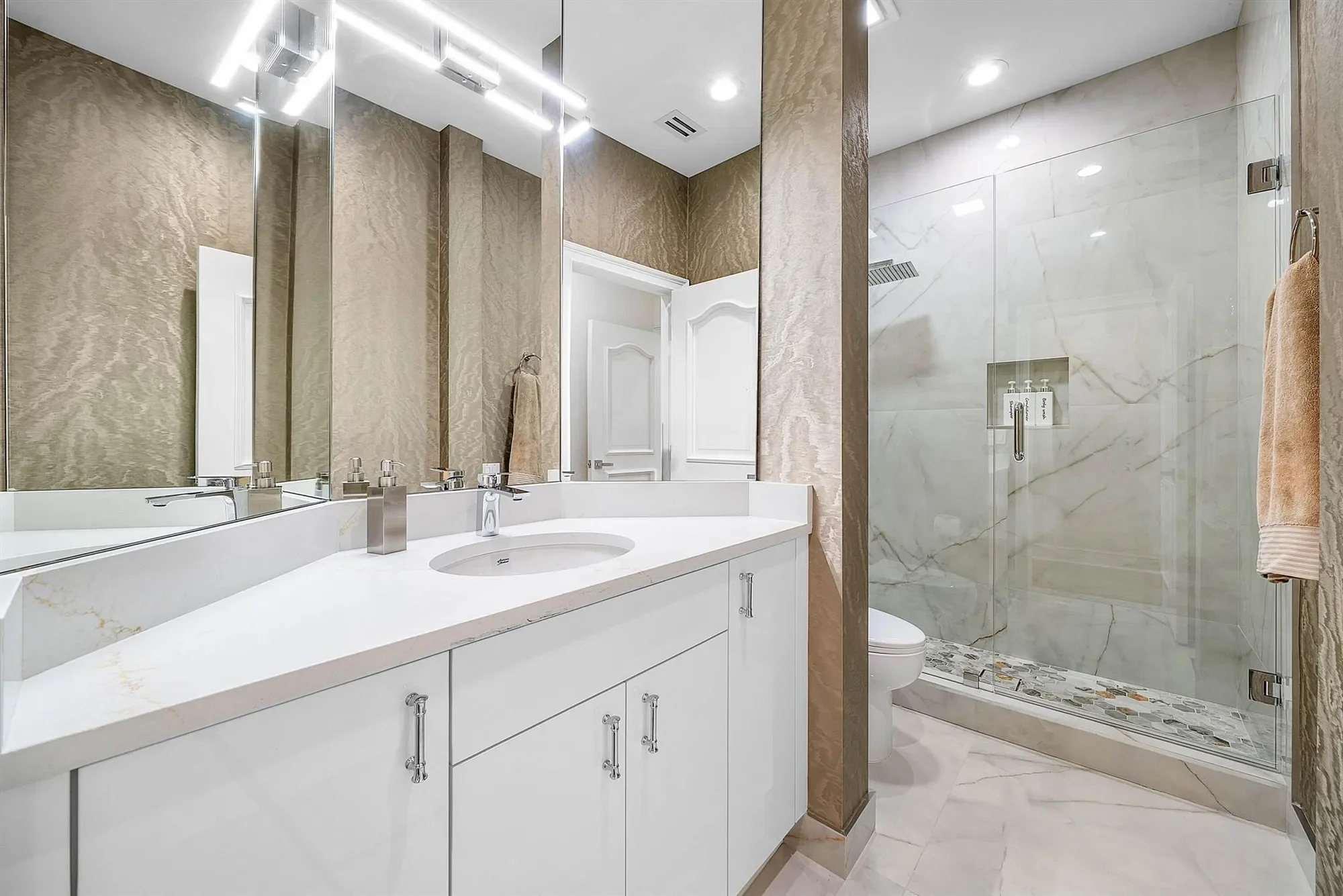 15951 Laurel Creek Drive, Delray Beach, Florida, United States. - Photo 40