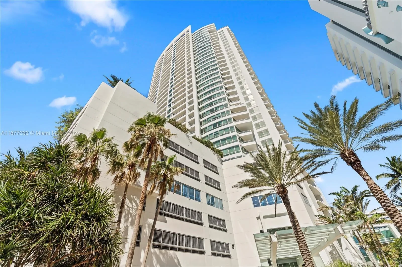 4401 Collins Ave 915, Miami Beach, Florida, United States. - Photo 25