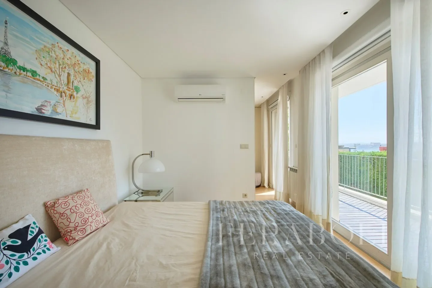 Gallery photo 10