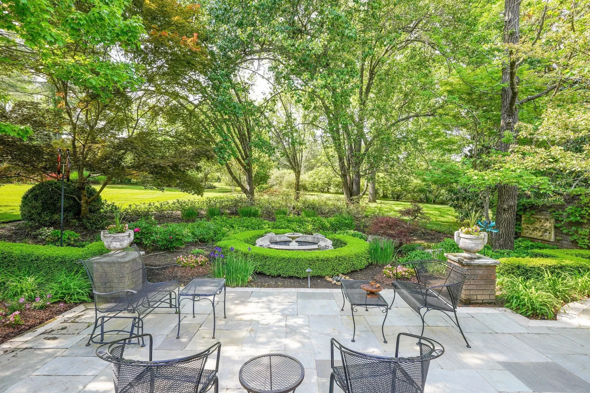 6420 E Valley Ct , Nashville, TN 37205, Nashville, Tennessee, United States. - Photo 49