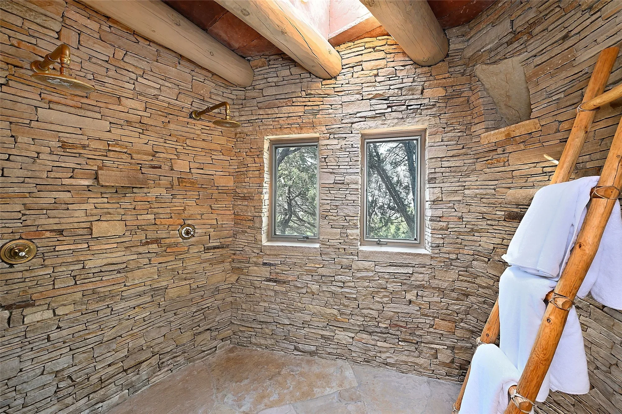 1244 N Summit , Santa Fe, NM 87501, Santa Fe, New Mexico, United States. - Photo 15