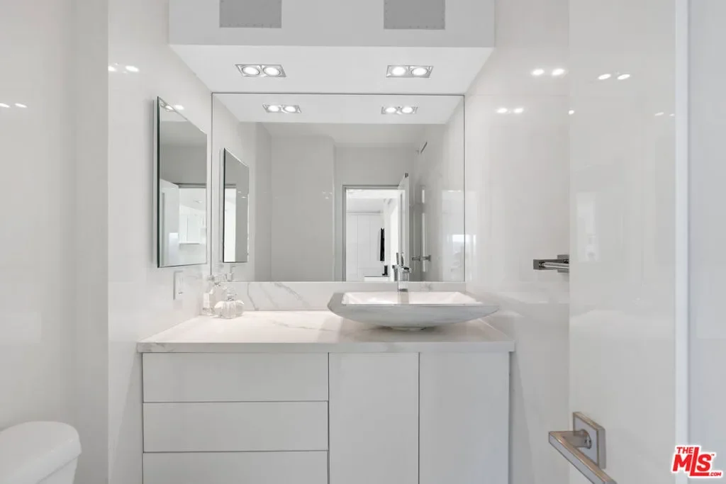 201 Ocean Avenue 409P, Santa Monica, California, United States. - Photo 7