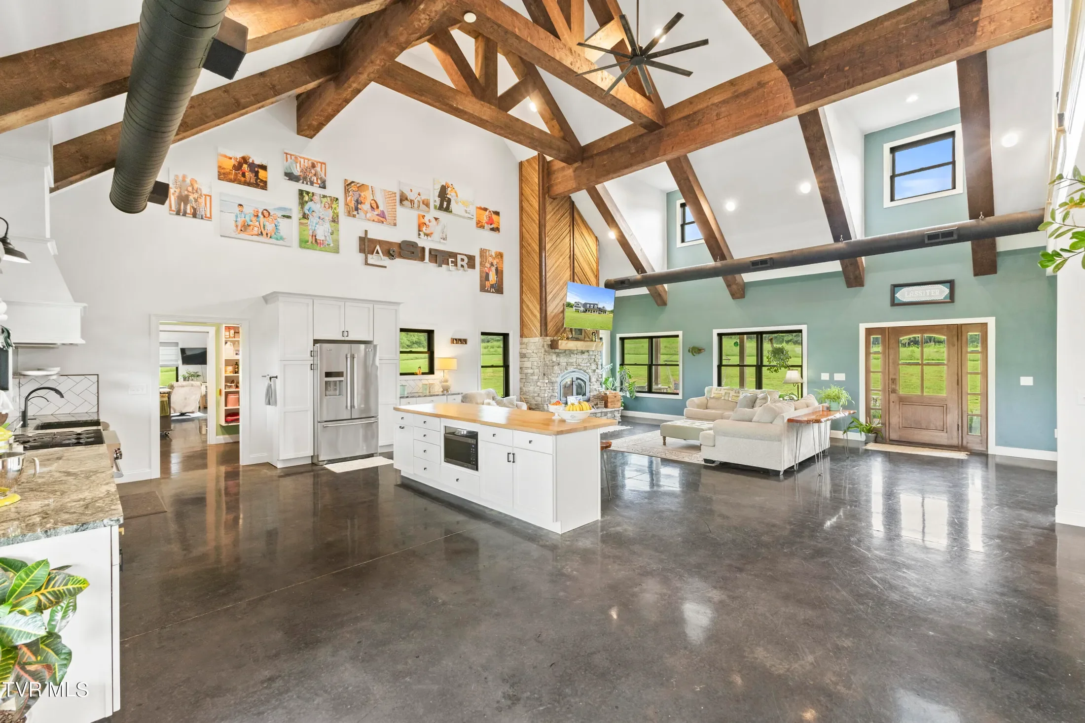 Gallery photo 10