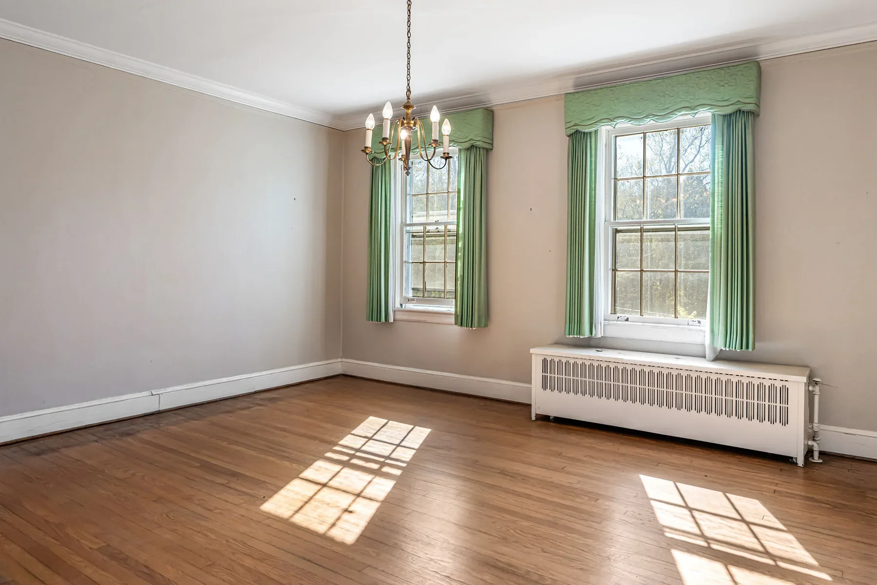 325 Vanderbilt Road, Asheville, NC 28803, Asheville, North Carolina, United States. - Photo 14
