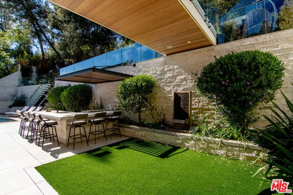 2641 Hutton Drive, Beverly Hills, California, United States. - Photo 35