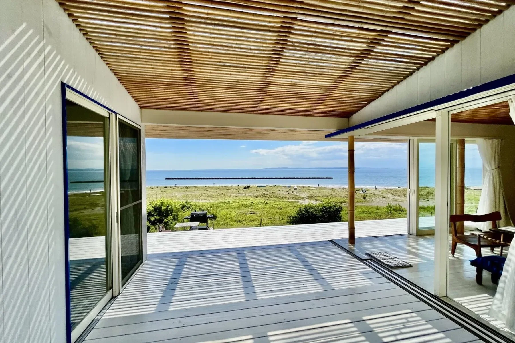 Exterior photo 5