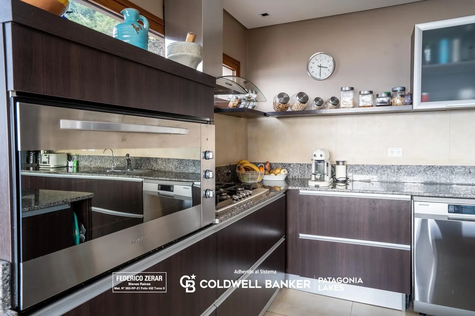 VENTA - Exclusiva casa de 8 ambientes, 5 dormitorios, 6 baños en barrio Las Vertientes, Bariloche, San Carlos de Bariloche, Río Negro, Argentina. - Photo 20