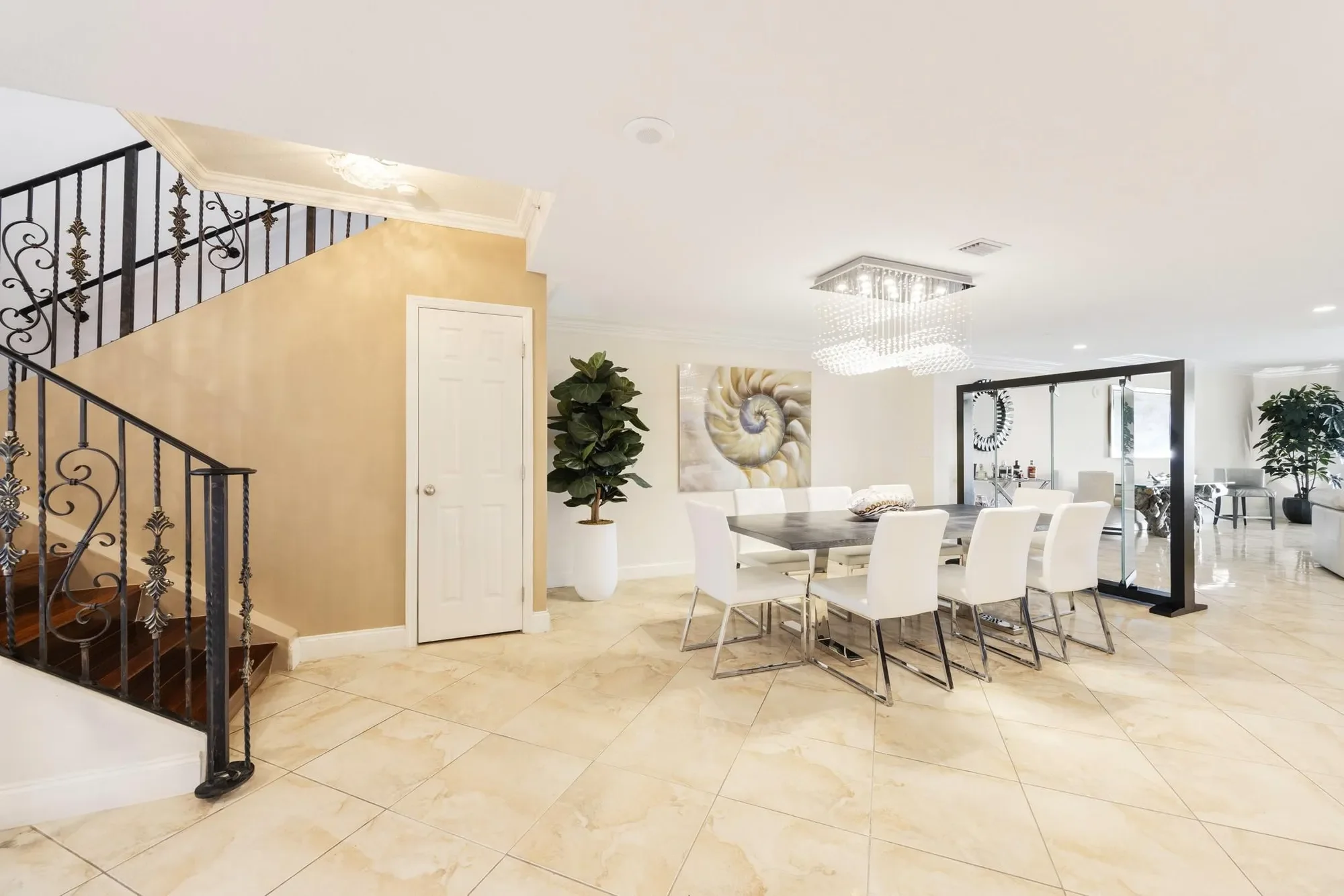 Gallery photo 6