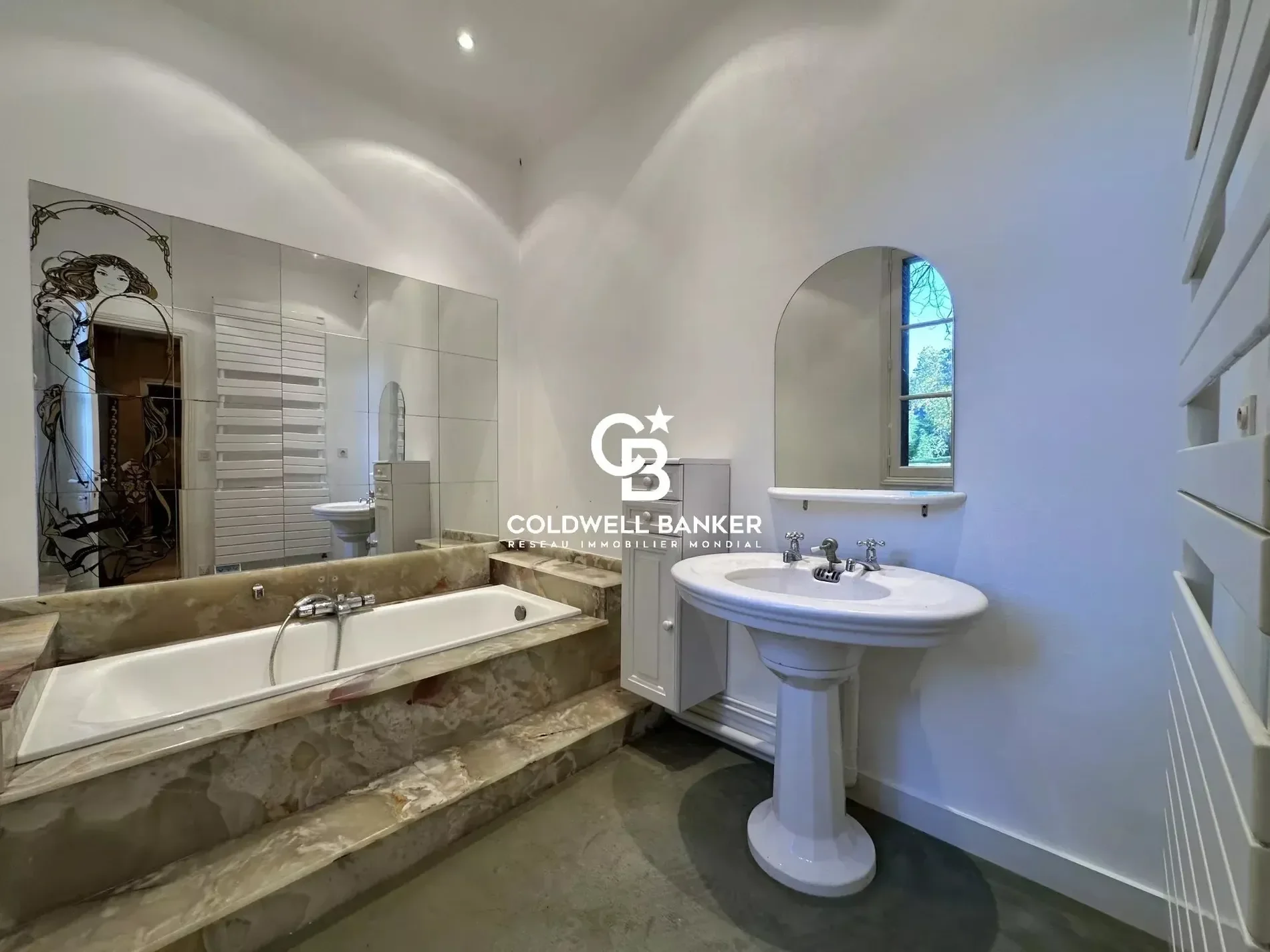 Gallery photo 3