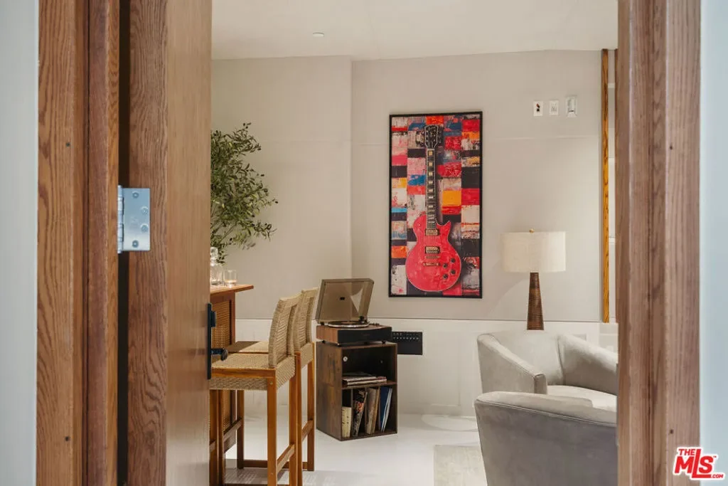 500 Molino Street 101, Los Angeles, California, United States. - Photo 20