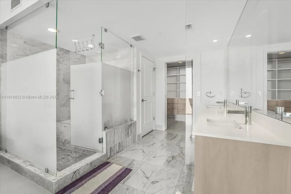 3131 NE 7th Ave 3306, Miami, Florida, United States. - Photo 20