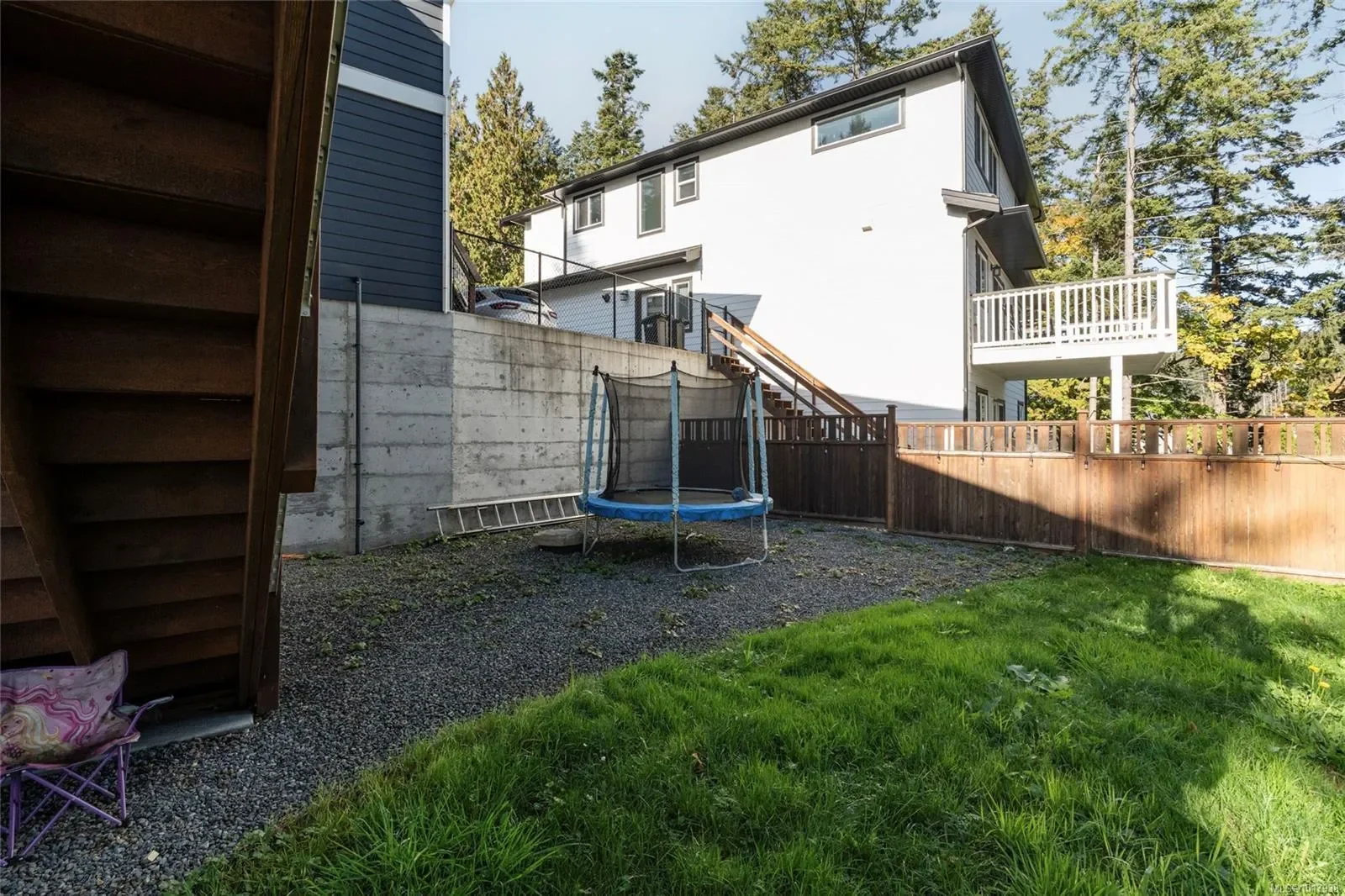 25 Tuzo Crt, View Royal, British Columbia, Canada. - Photo 13