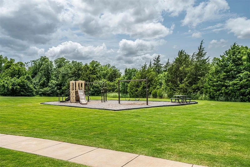 2916 Wood Thrush Way, Edmond, OK 73012, Edmond, Oklahoma, United States. - Photo 47
