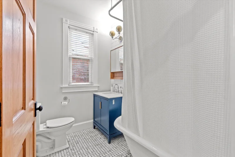 121 V Street NW , Washington, DC 20001, Washington, District of Columbia, United States. - Photo 21