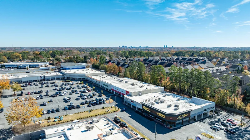 767 Hadley Lane NE , Marietta, GA 30068-5529, Marietta, Georgia, United States. - Photo 55