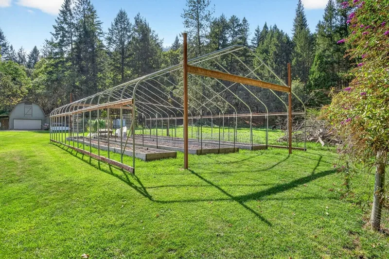 3950 Little Applegate Road , Jacksonville, OR 97530, Applegate, Oregon, United States. - Photo 37