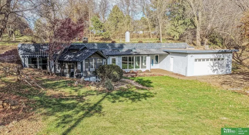 4 Bedrooms Single Family Detached