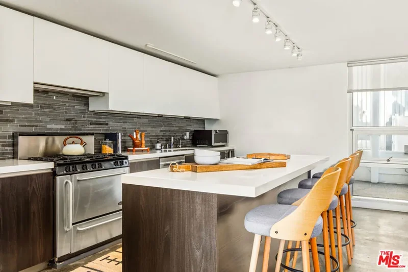 615 Hampton Drive A102, Los Angeles, California, United States. - Photo 7
