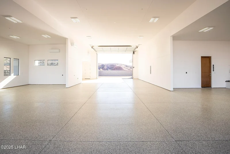 6273 Avienda De Los Colinas, Lake Havasu City, AZ 86406, Lake Havasu City, Arizona, United States. - Photo 44