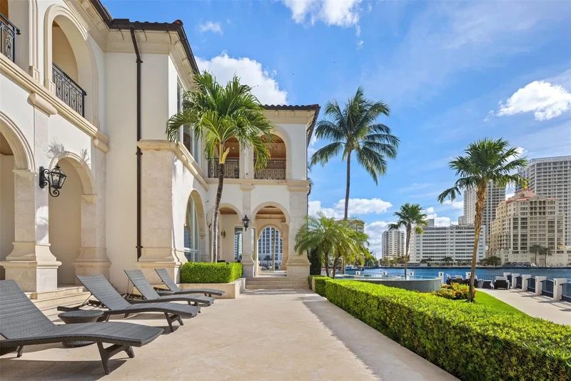2716 Aqua Vista Blvd, Fort Lauderdale, Florida, United States. - Photo 51