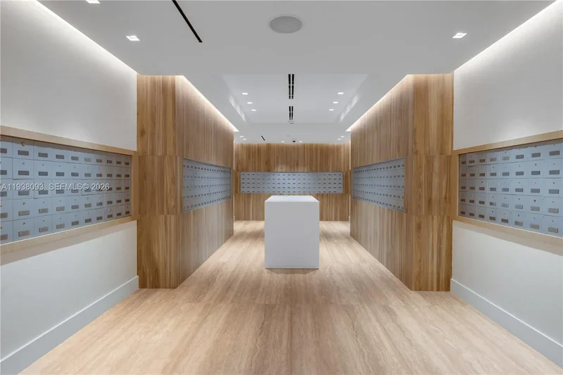 2301 Collins Ave PH22, Miami Beach, Florida, United States. - Photo 48