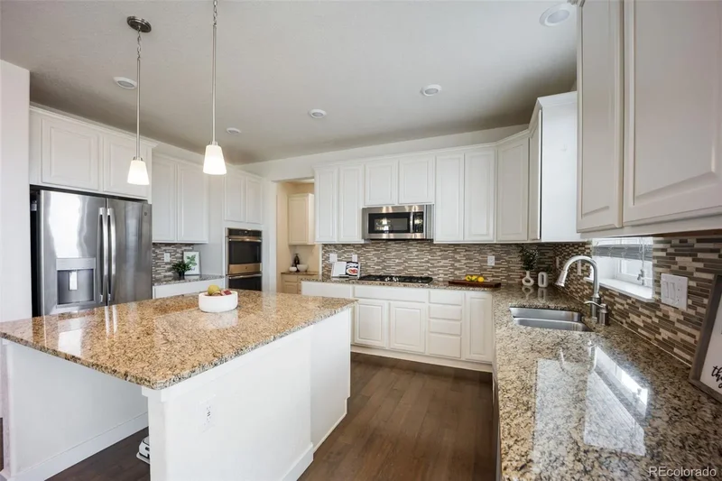 8255 S Vandriver Way, Aurora, CO 80016, Aurora, Colorado, United States. - Photo 8