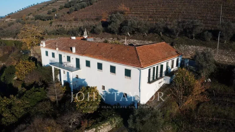 Historic 17th Century Estate | 12 ha | Vineyard | Douro